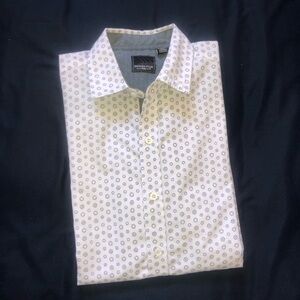 Sahara Club button down shirt, Medium
